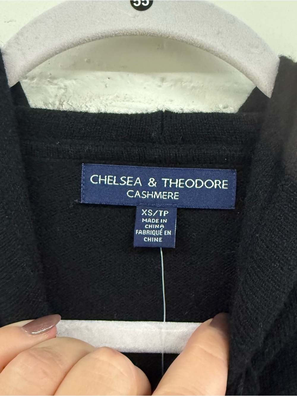 NWT Chelsea & Theodore Black Star Print Hooded Cashmere Sweater XS - Picture 5 of 7